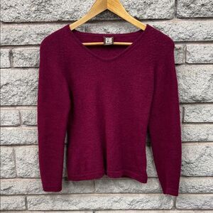 Elegant Burgundy Alpaca Super Fine Wool Women's Sweater